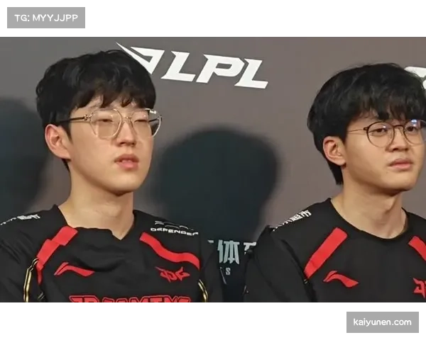 JDG晋级半决赛,主教练Homme豪言全力争夺LPL桂冠 JDG晋级半决赛,主教练Homme豪言全力争夺LPL桂冠