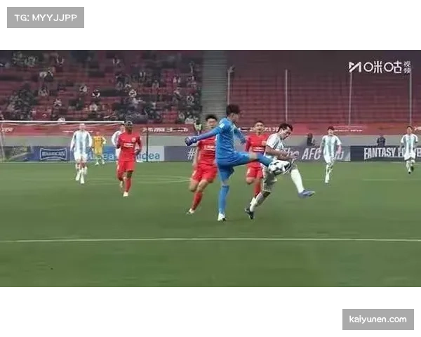 上海海港颜骏凌封堵拉唐单刀 门将关键扑救力保希望